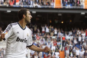 今日足球比赛盘口赔率走势分析推荐，今日足球比分扫盘推荐