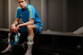 爱游戏中国-《CS_GO》国际邀请赛小组赛激烈角逐，晋级形势焦灼，cs国际比赛