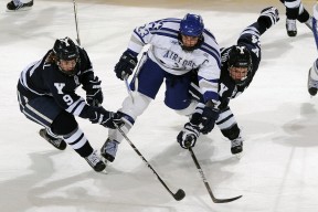 爱爱游戏-威少：掘金并不希望我回归，他们让我别执行球员选项，威少对掘金