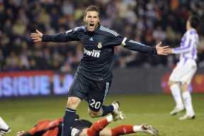 爱游戏app-冠军球队赛季结束庆典邀请全城参与共襄盛举，冠军联赛什么消息