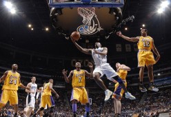 爱游戏综合娱乐-49人防守组再度主宰比赛，对手无力反抗，防守组位置