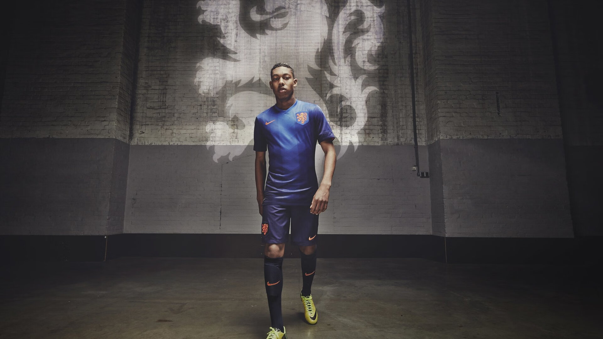 巴萨防线堪忧，3-3平布鲁日，晋级形势愈加严峻，巴萨主场不败