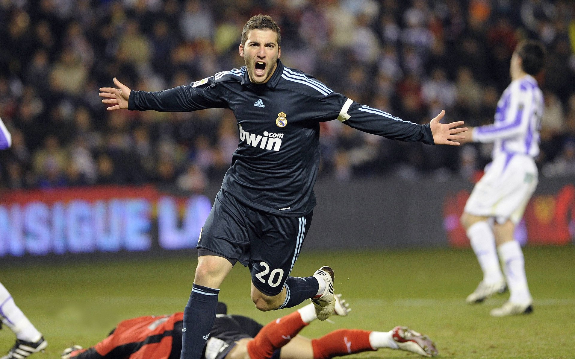 奇迹就在这一刻，奇迹就在一瞬间